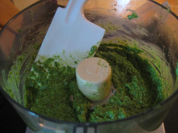 Spinach-basil pesto