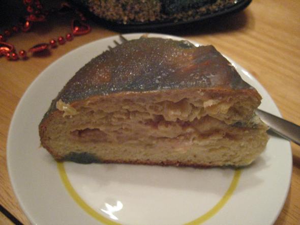 Yes - that is a sparkly shoe from the 2007 Muses parade in the background.