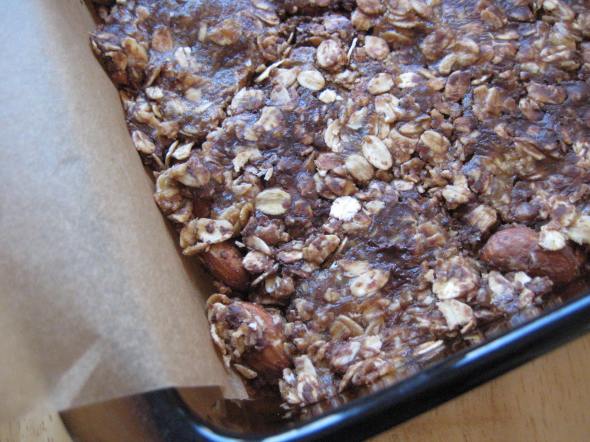 PB Choco Chip Granola Bars || Small World Supper Club