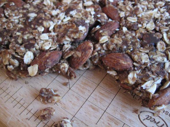 PB Choco Chip Granola Bars || Small World Supper Club